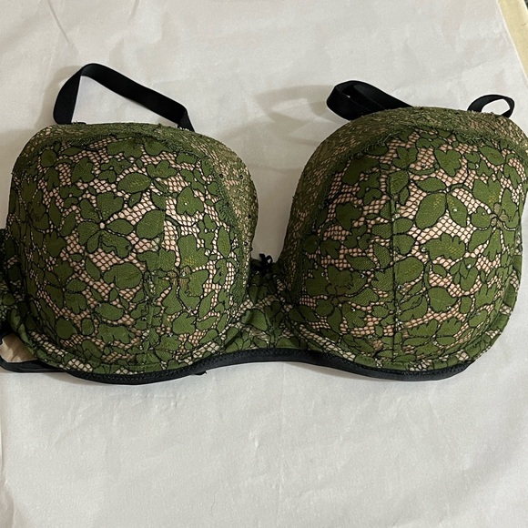 Victoria’s Secret Dream Angels Lined Demi Underwire Green Lace Rhinestone Bra - Picture 1 of 7